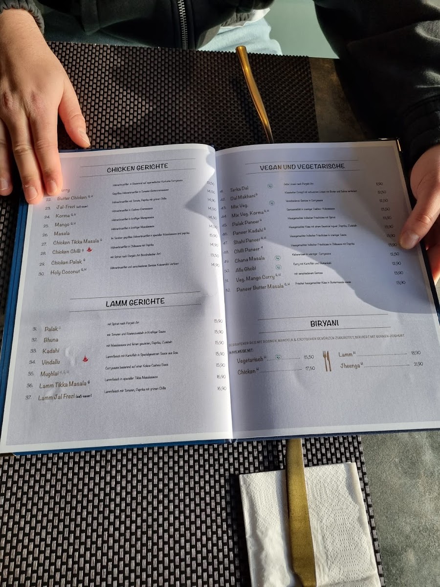 Menu Holy Tikka - Indian Streetfood & Bar-8